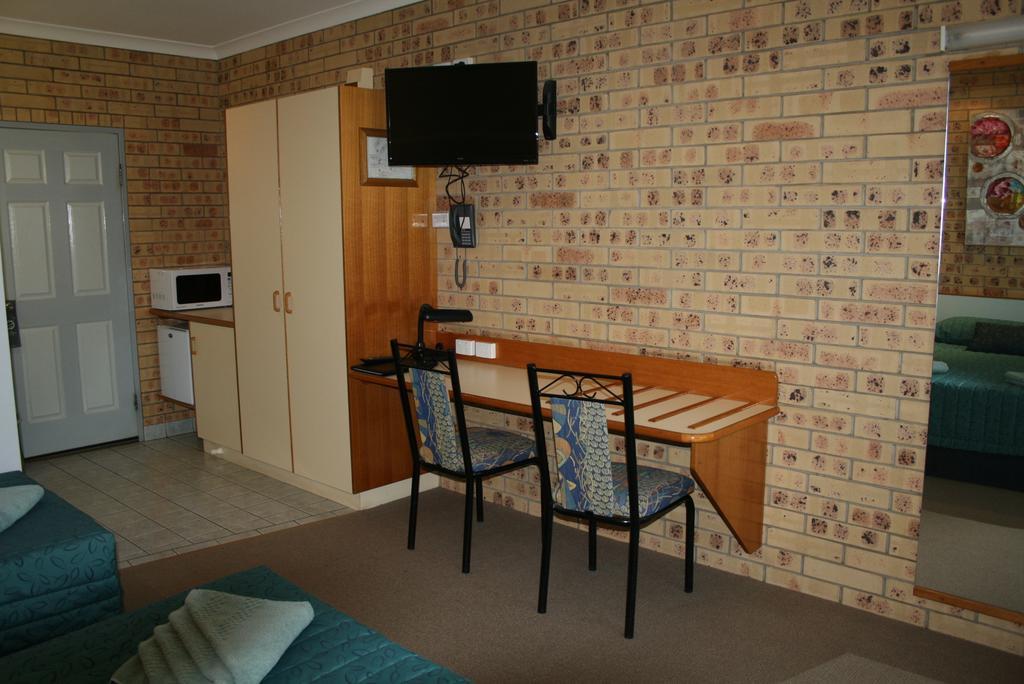 Mulga Country Motor Inn Charleville Bilik gambar