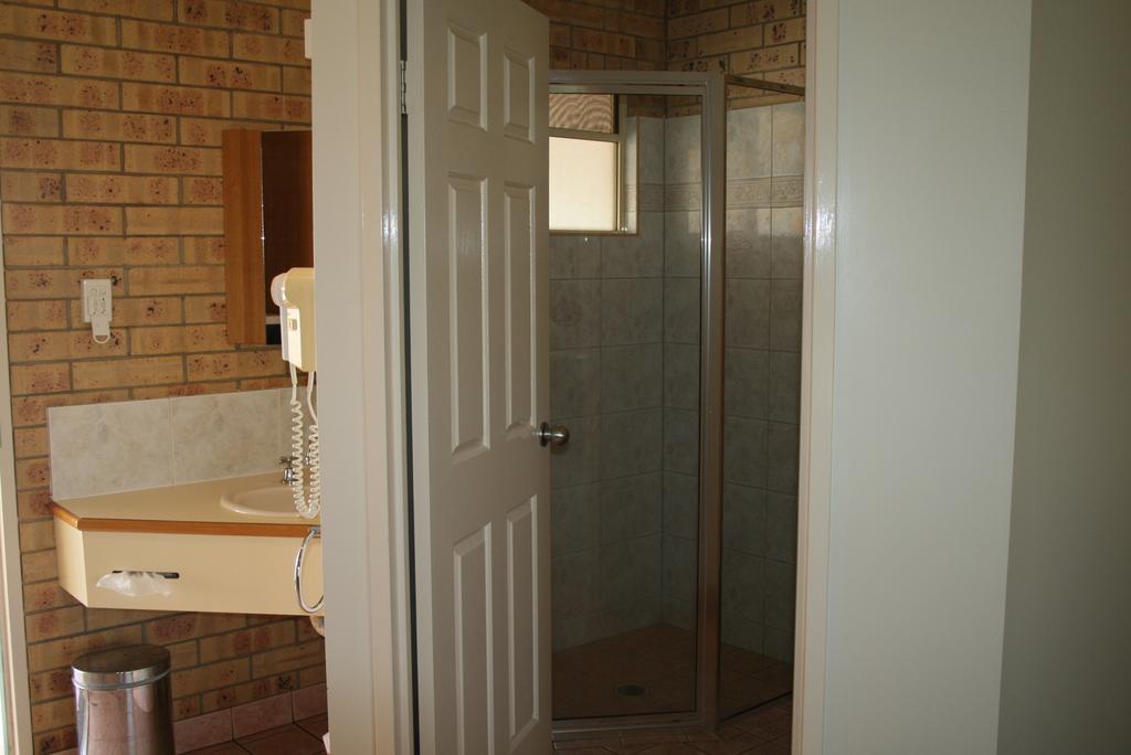 Mulga Country Motor Inn Charleville Bilik gambar