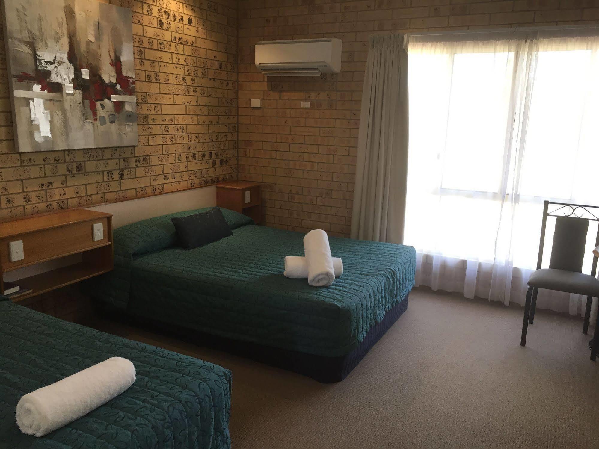 Mulga Country Motor Inn Charleville Luaran gambar
